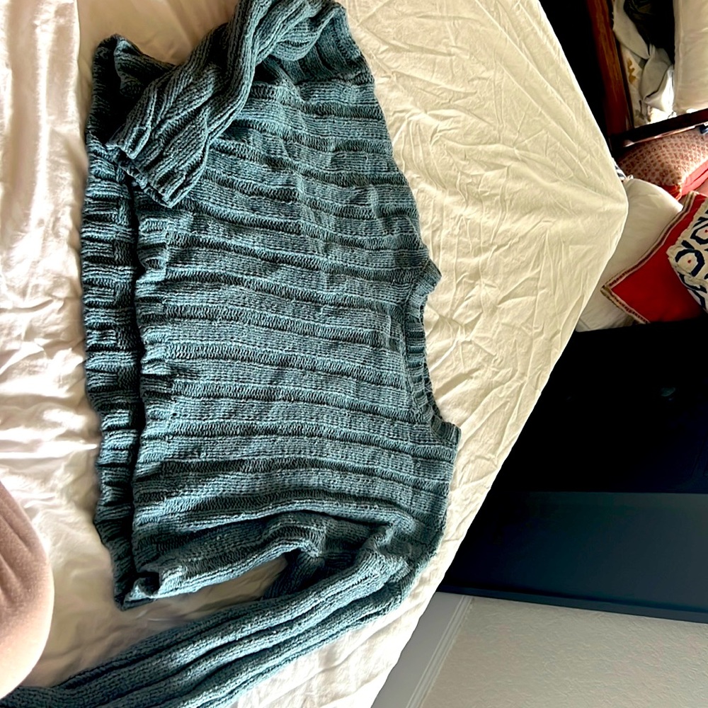 Cornflower blue ribbed sweater fro Pacsun